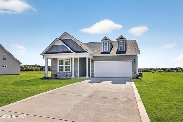 82 Maverick Lane, Dunn, NC 28334