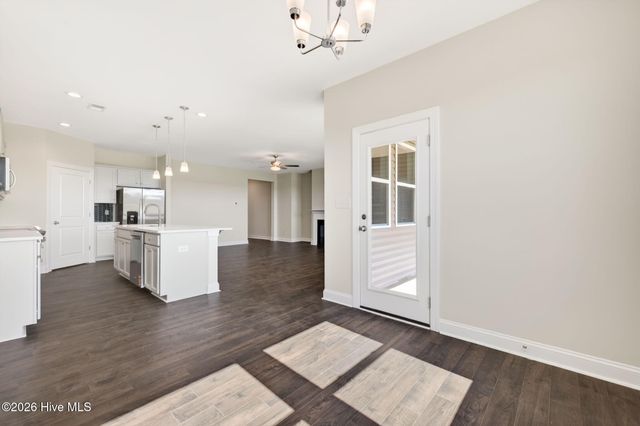 82 Maverick Lane, Dunn, NC 28334