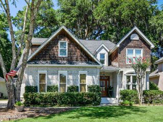 229 West Commons Drive, St. Simons Island, GA 31522