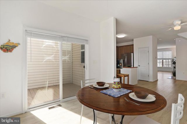 384 STARKEYS LNDG, Shepherdstown, WV 25443