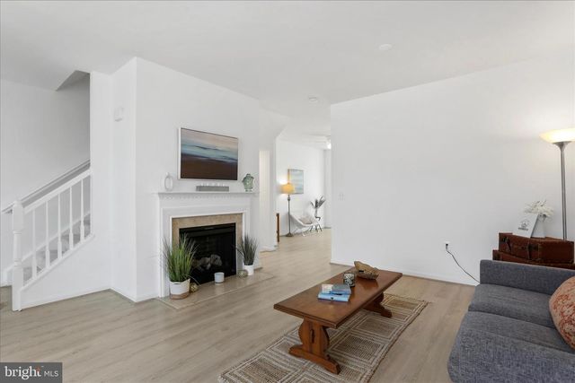 384 STARKEYS LNDG, Shepherdstown, WV 25443