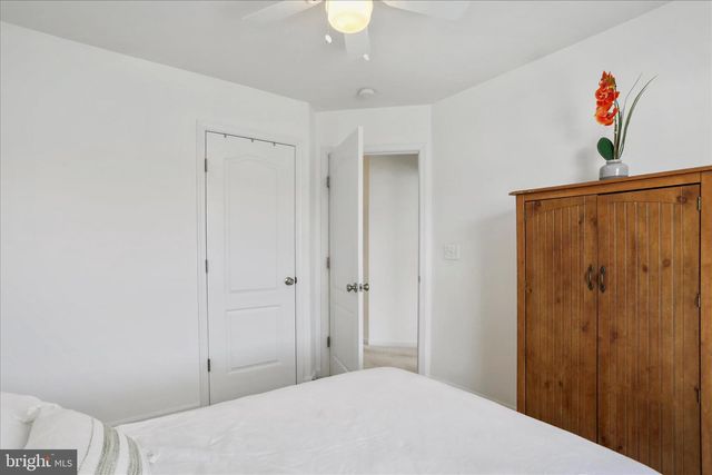 384 STARKEYS LNDG, Shepherdstown, WV 25443