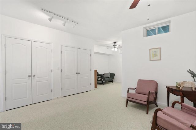 384 STARKEYS LNDG, Shepherdstown, WV 25443