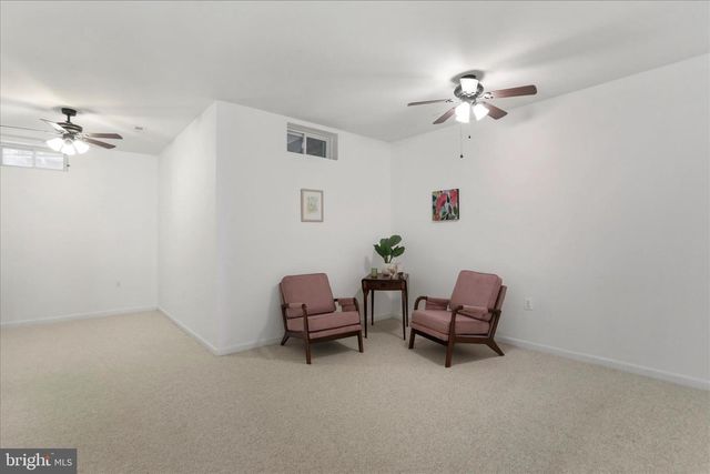 384 STARKEYS LNDG, Shepherdstown, WV 25443