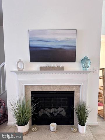 384 STARKEYS LNDG, Shepherdstown, WV 25443