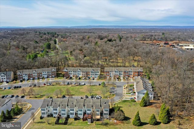 384 STARKEYS LNDG, Shepherdstown, WV 25443