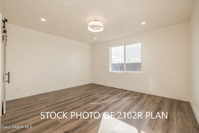 9105 W Swather Ave, Rathdrum, ID 83858