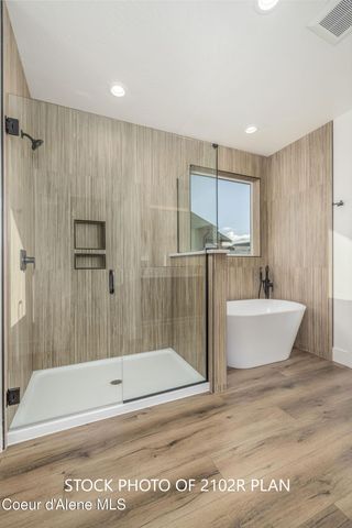 9105 W Swather Ave, Rathdrum, ID 83858