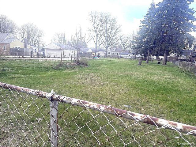 24820 Wagner Ave Avenue, Warren, MI 48089