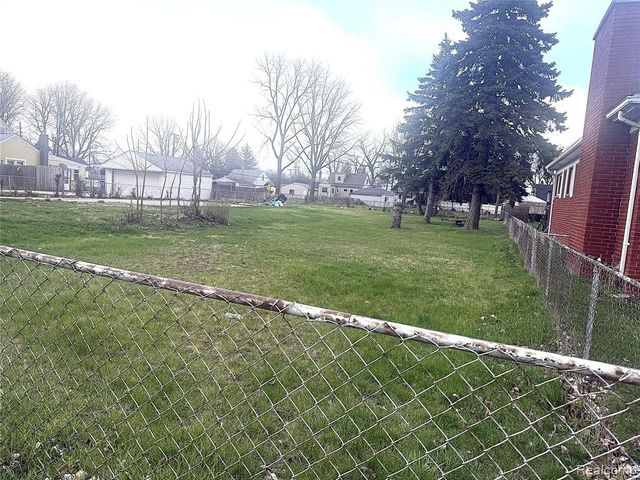 24820 Wagner Ave Avenue, Warren, MI 48089
