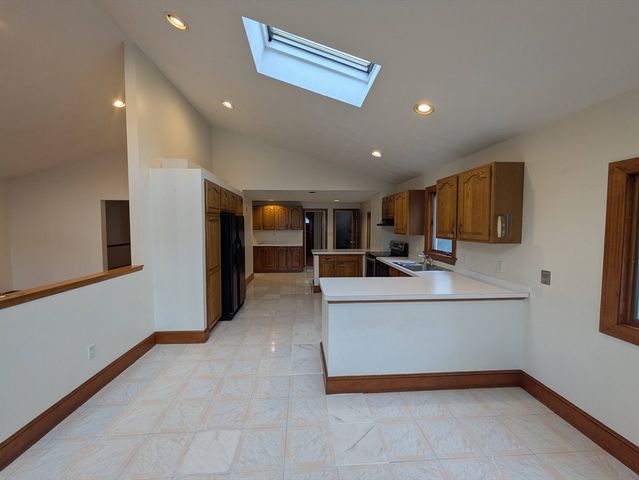 16 Nathaniel Rd, Winchester, MA 01890