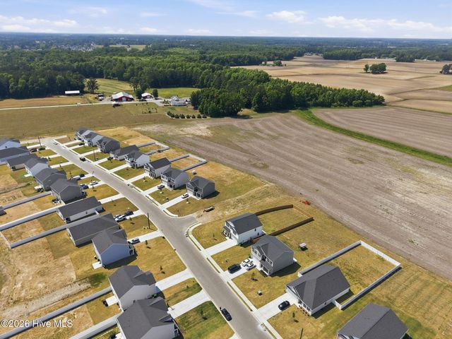 1051 Queensland Lane, Ayden, NC 28513