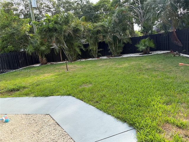 1533 NW 2nd Ave 1, Fort Lauderdale, FL 33311
