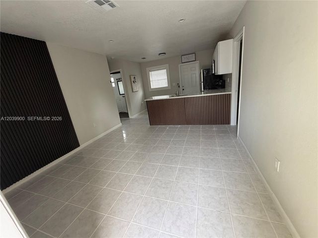 1533 NW 2nd Ave 1, Fort Lauderdale, FL 33311