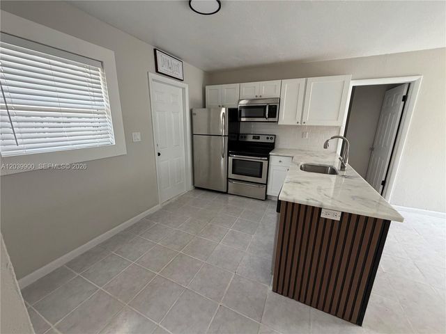 1533 NW 2nd Ave 1, Fort Lauderdale, FL 33311