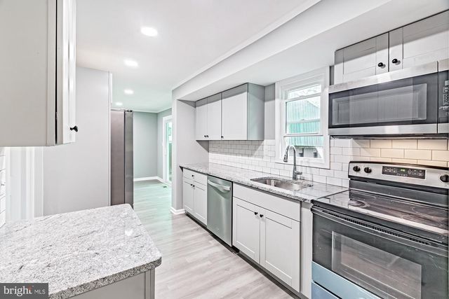 52 GREENBRIDGE DR, Newark, DE 19713
