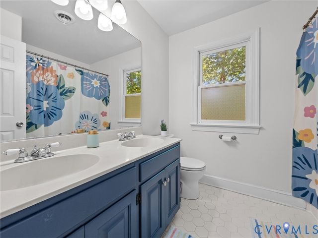 13201 Lauren Ln, Midlothian, VA 23114