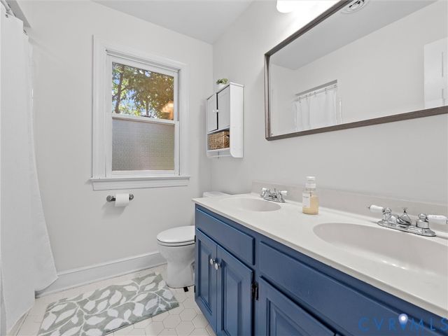 13201 Lauren Ln, Midlothian, VA 23114