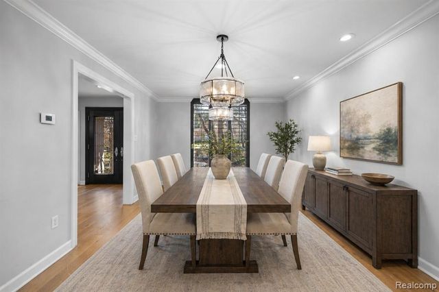 4695 Maura Lane, West Bloomfield, MI 48323
