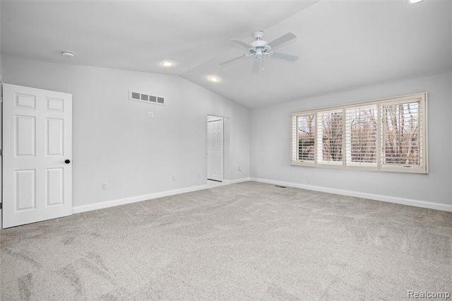 4695 Maura Lane, West Bloomfield, MI 48323