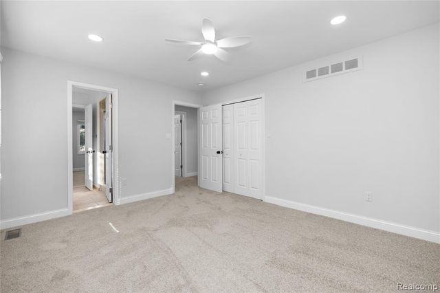 4695 Maura Lane, West Bloomfield, MI 48323