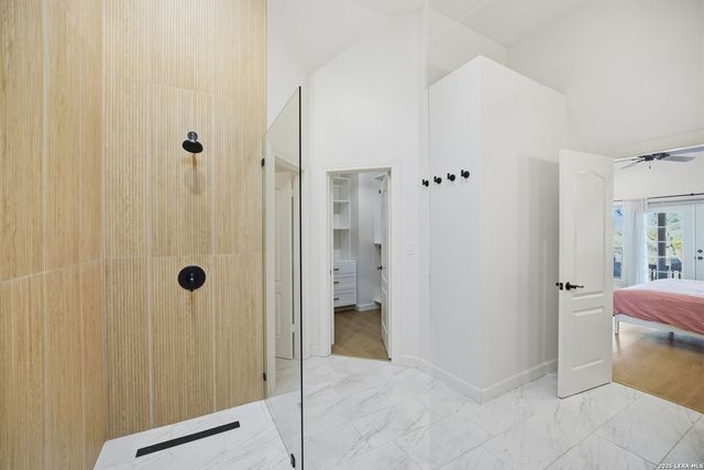 204 Tapatio Dr W, Boerne, TX 78006