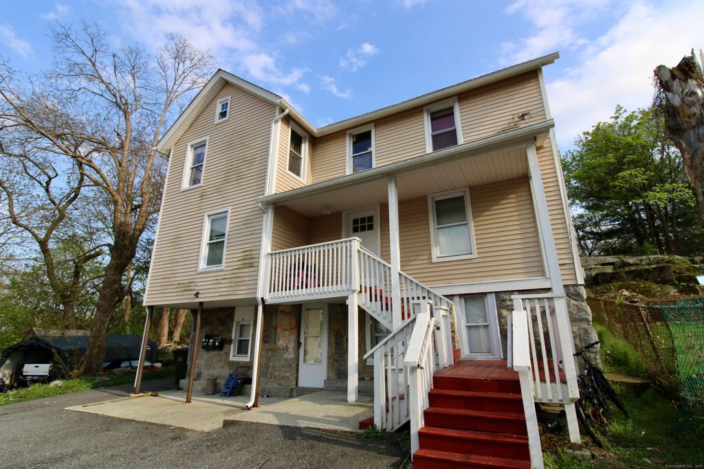 38 Denison Avenue 2, New London, CT 06320