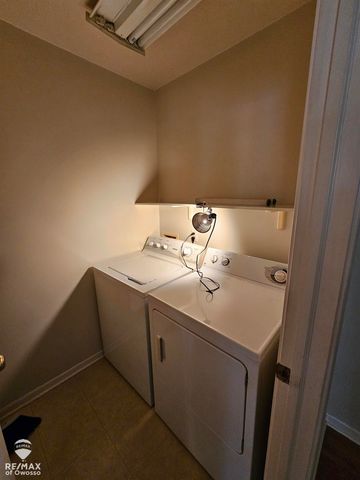 2431 S Morrice Road, Owosso Twp, MI 48867