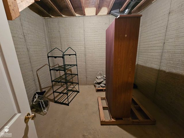 2431 S Morrice Road, Owosso Twp, MI 48867