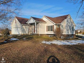 2431 S Morrice Road, Owosso Twp, MI 48867