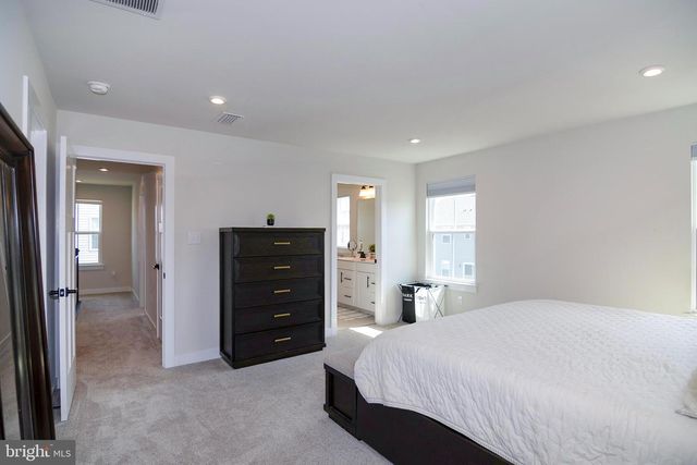 17 SEQUOIA CT, Williamstown, NJ 08094