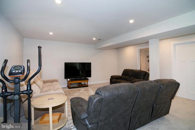 17 SEQUOIA CT, Williamstown, NJ 08094