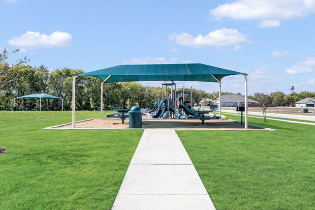 1231 Anderson Drive, Trenton, TX 75490