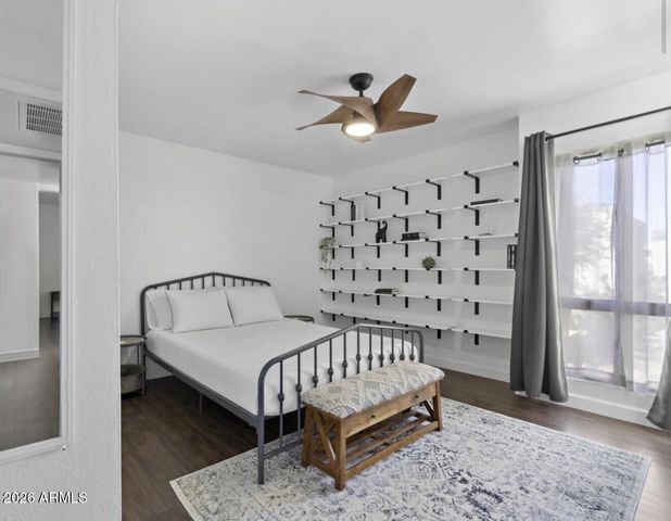 1701 W Tuckey Lane 216, Phoenix, AZ 85051