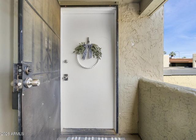 1701 W Tuckey Lane 216, Phoenix, AZ 85051