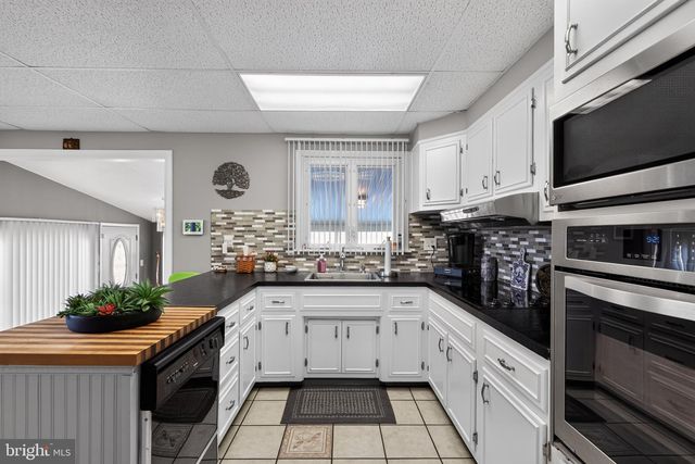 740 PUBLIC RD, Bethlehem, PA 18015