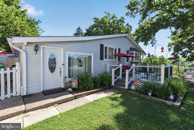 740 PUBLIC RD, Bethlehem, PA 18015