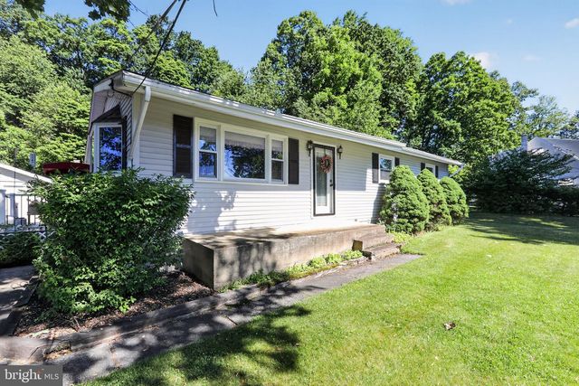 740 PUBLIC RD, Bethlehem, PA 18015