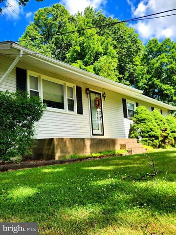740 PUBLIC RD, Bethlehem, PA 18015