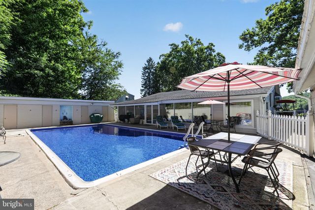 740 PUBLIC RD, Bethlehem, PA 18015