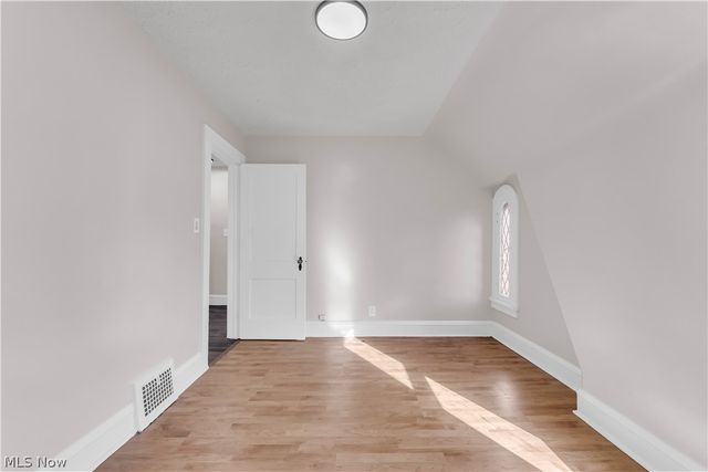 13510 Wainstead Avenue, Cleveland, OH 44111