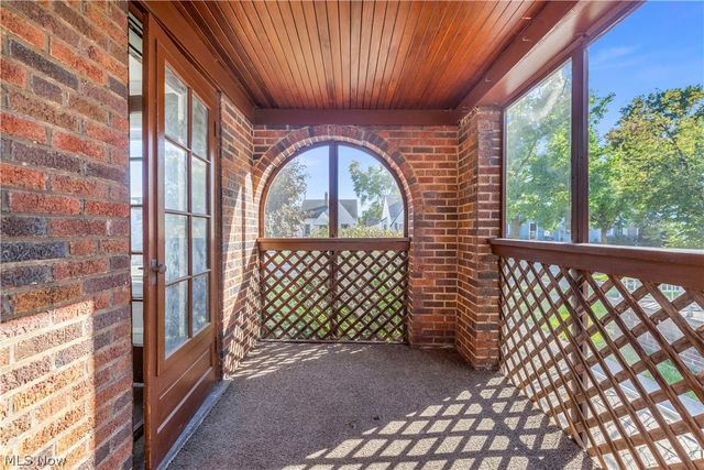 13510 Wainstead Avenue, Cleveland, OH 44111