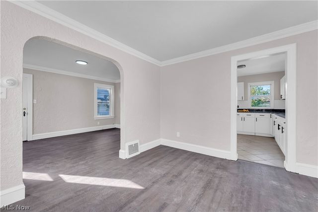13510 Wainstead Avenue, Cleveland, OH 44111