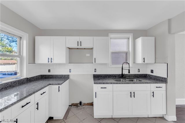 13510 Wainstead Avenue, Cleveland, OH 44111