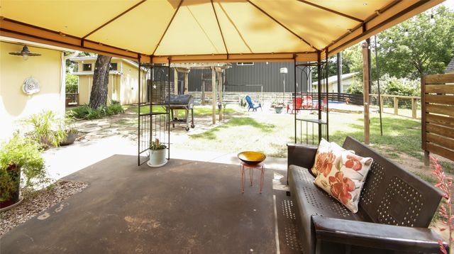 367 Hillcroft Drive, Weatherford, TX 76087