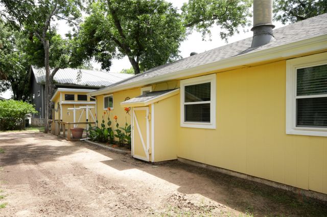 367 Hillcroft Drive, Weatherford, TX 76087