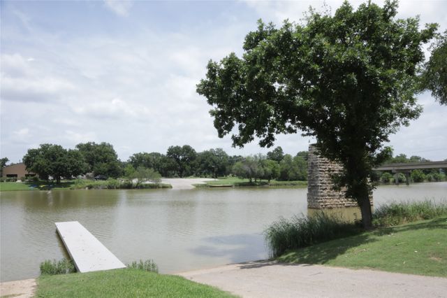 367 Hillcroft Drive, Weatherford, TX 76087