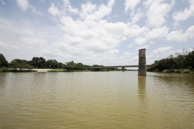 367 Hillcroft Drive, Weatherford, TX 76087
