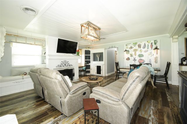 367 Hillcroft Drive, Weatherford, TX 76087