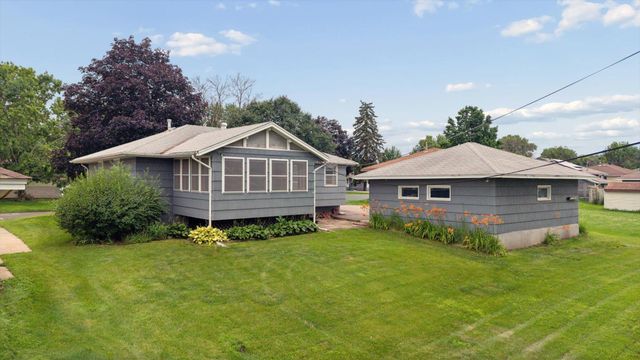6400 Perry Avenue N, Brooklyn Center, MN 55429